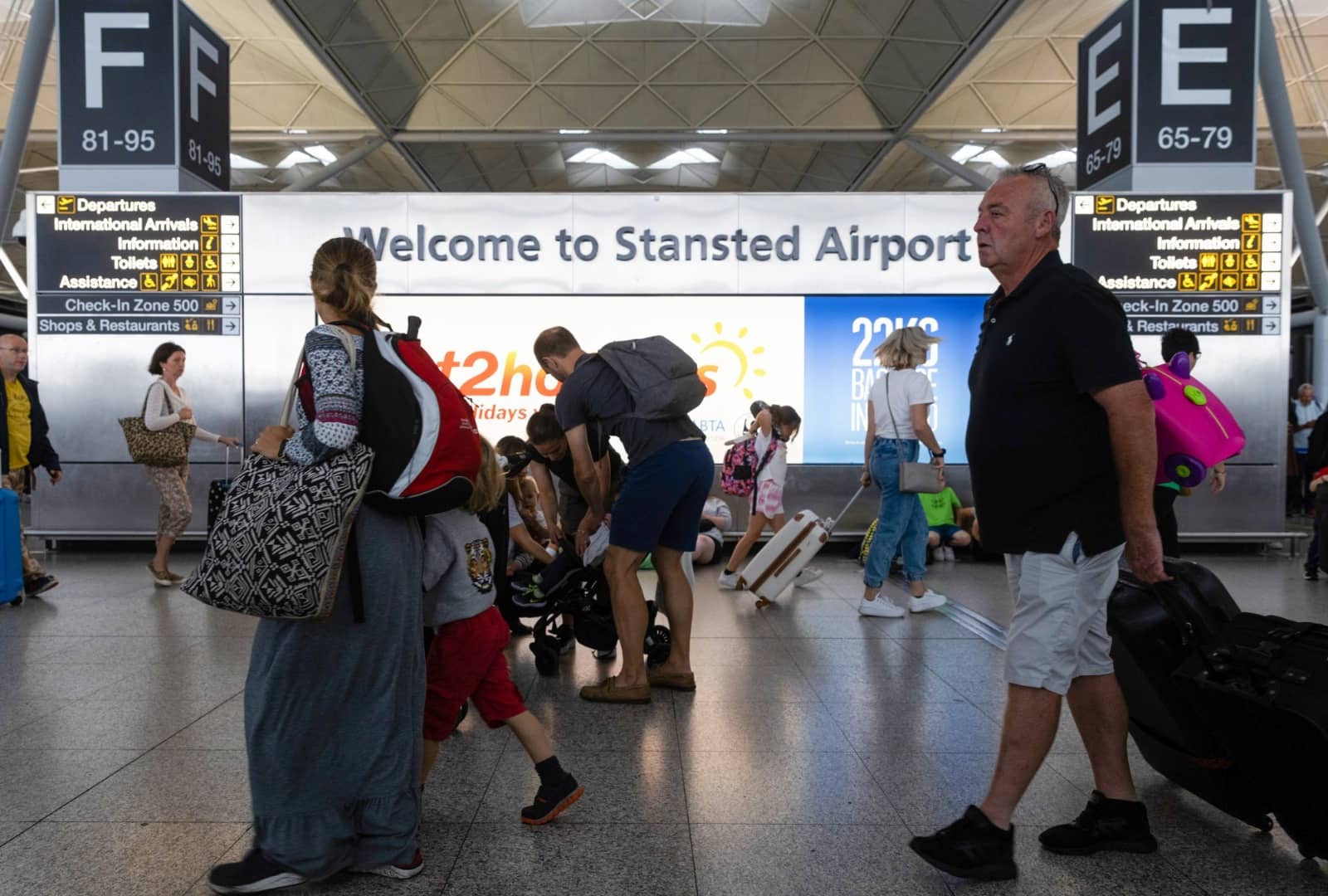 Stansted Airport Transfer - Safe & Reliable Rides